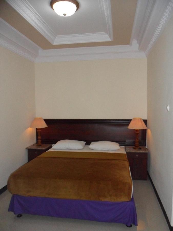 Delaga Biru Convention Hotel Богор Екстер'єр фото