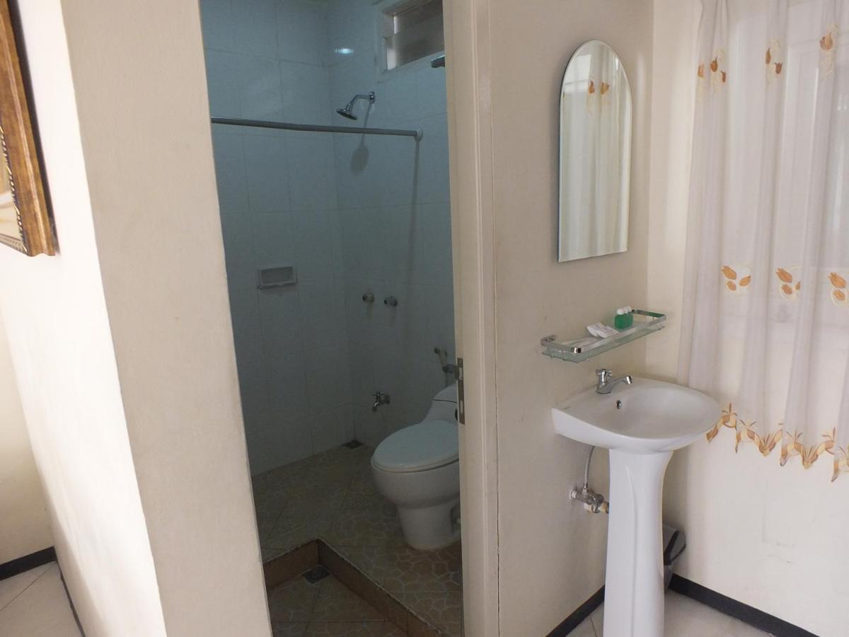 Delaga Biru Convention Hotel Богор Екстер'єр фото