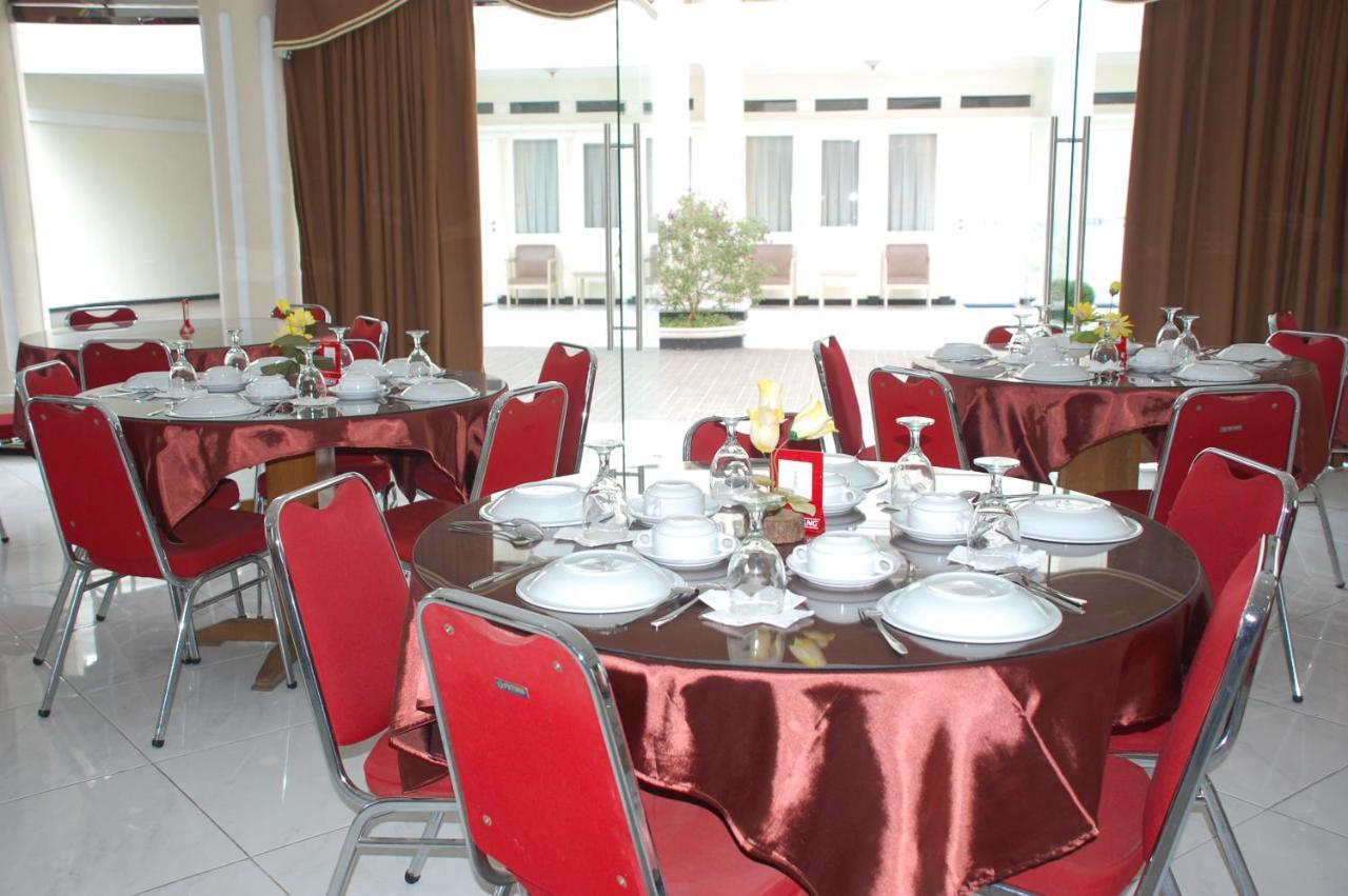 Delaga Biru Convention Hotel Богор Екстер'єр фото